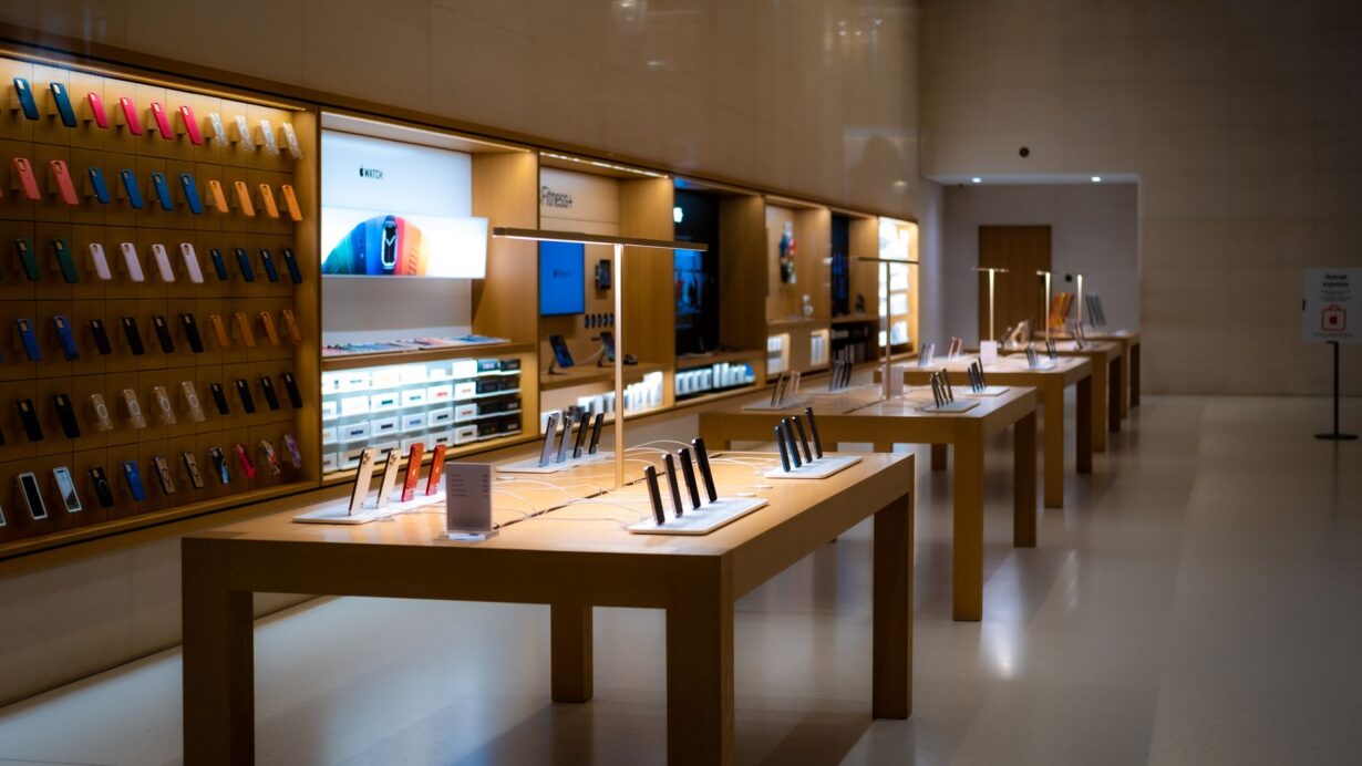 Phil Schiller Reportedly Leaves Apple App Store, Event Roles