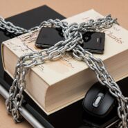 Apple’s AutoLock Could Lock iPhones After Theft Snatches