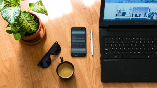 Lenovo IdeaPad Vibe Targets MacBook Neo From $699