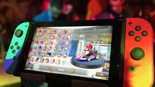 Mario Kart 8 Deluxe Update Adds Eight-Player Split Screen