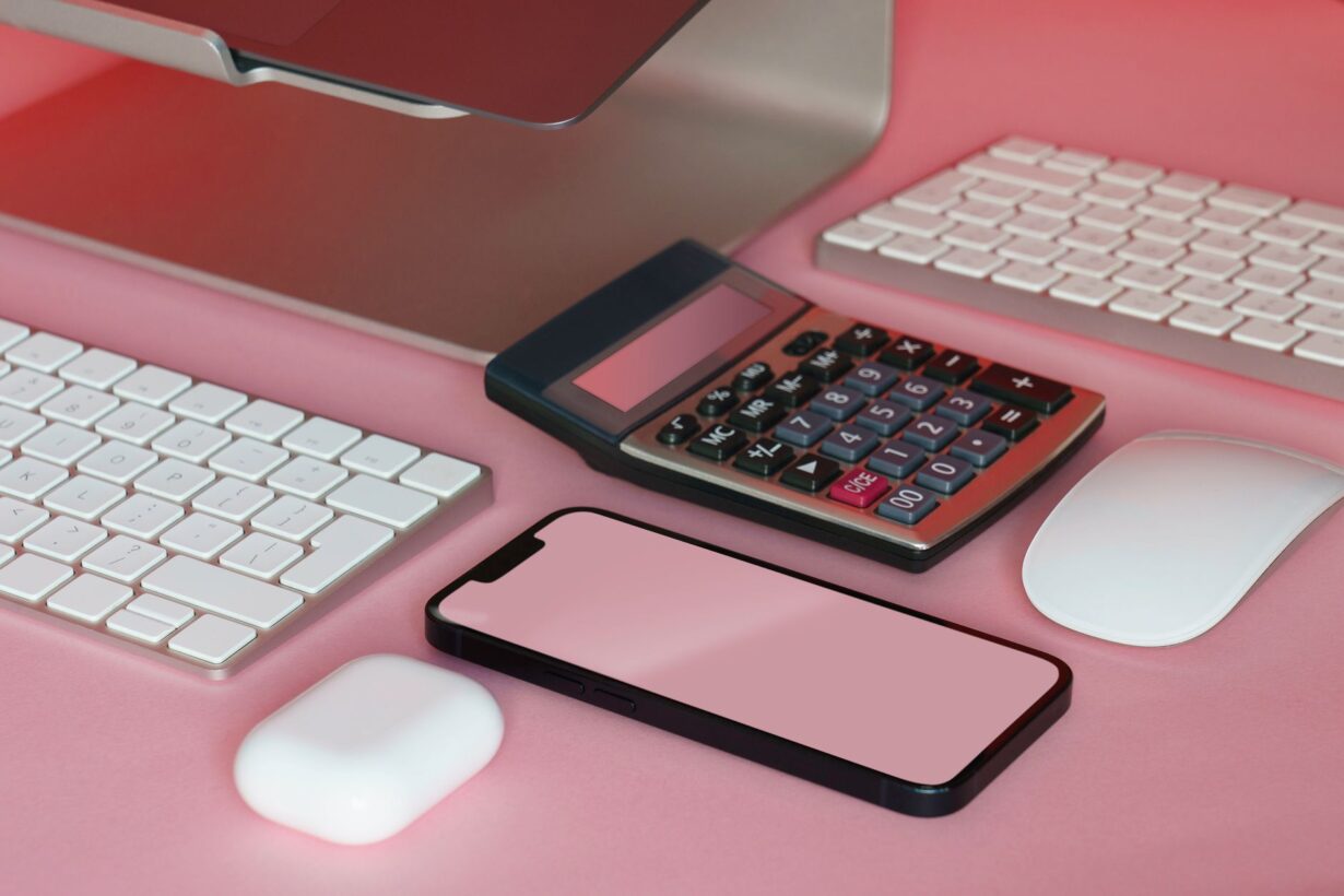 Apple iPhone Duo Orders Slip to Early 2027 After Preorders